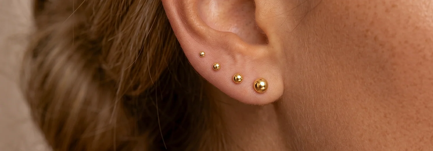 GOLD STUDS